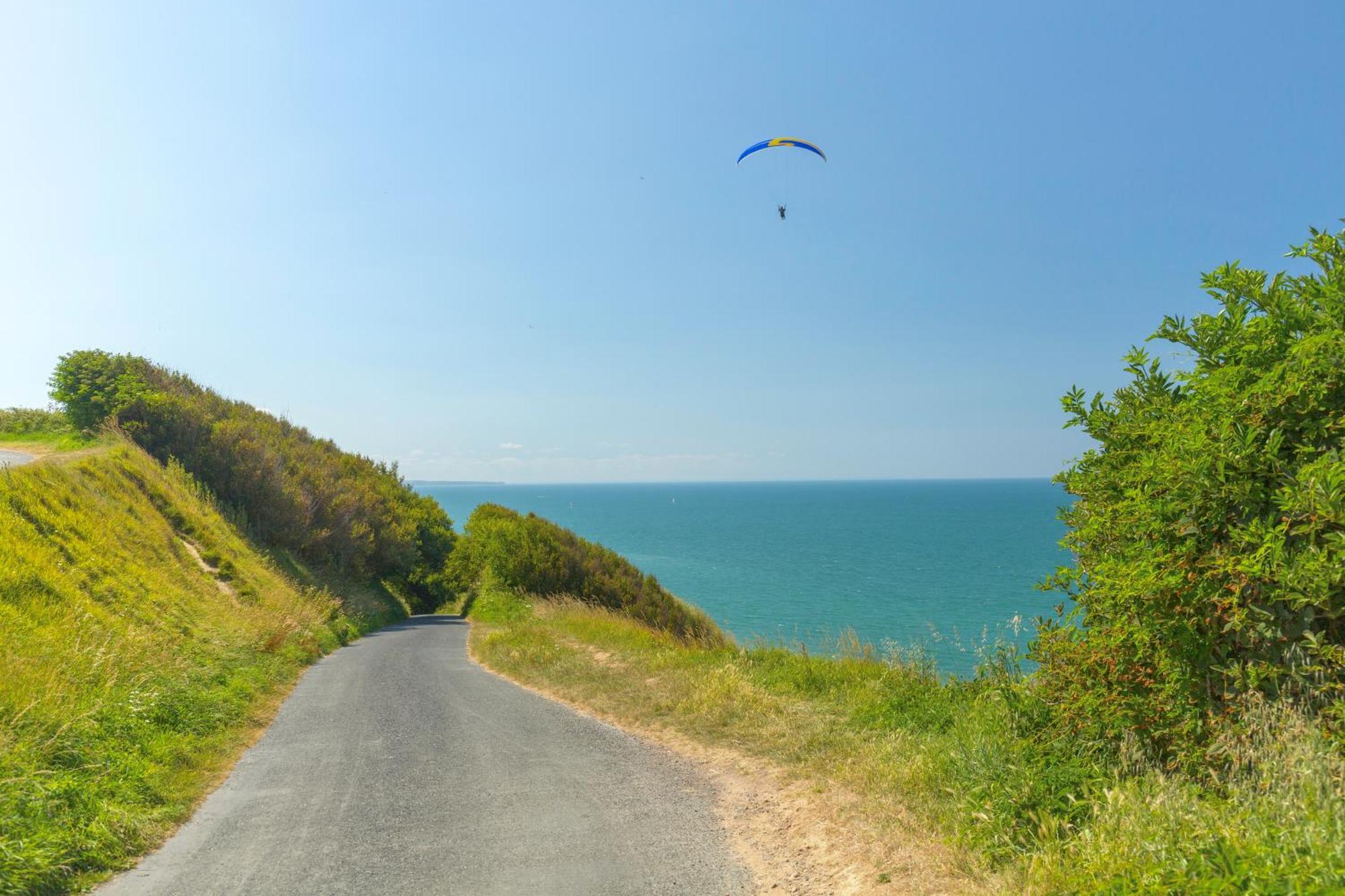 Les Pommiers Duplex Cosy Tout Confort Dans Maison Neuve Avec Terrasse Entree Independante 5 Mn De Bayeux Et 10 Mn Plage Du Debarquement Sommervieu Buitenkant foto
